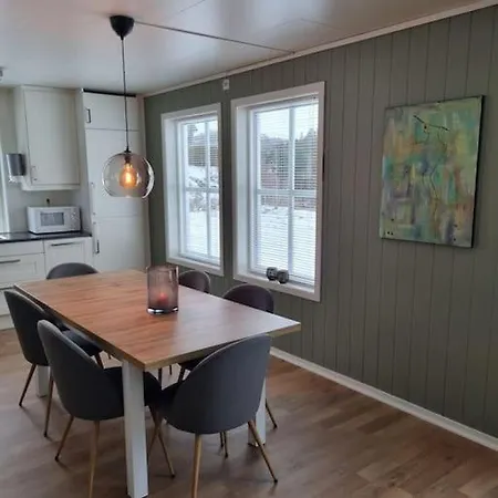 펜션 Moderne Hus Med 5 Soverom Og 2 Bad Pa Hidra *