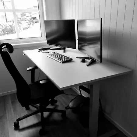 Moderne Hus Med 5 Soverom Og 2 Bad Pa Hidra * Rasvag