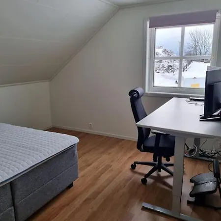 펜션 Moderne Hus Med 5 Soverom Og 2 Bad Pa Hidra *