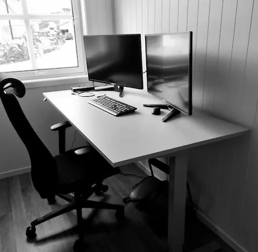 Moderne Hus Med 5 Soverom Og 2 Bad På Hidra * Rasvag